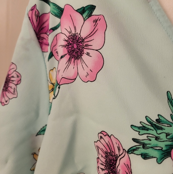 Lane Bryant Plus Size Floral Blouse - Picture 5 of 8